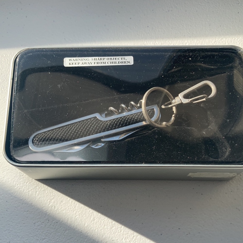 3/$18 New in box Multi tool keychain - Picture 6 of 11